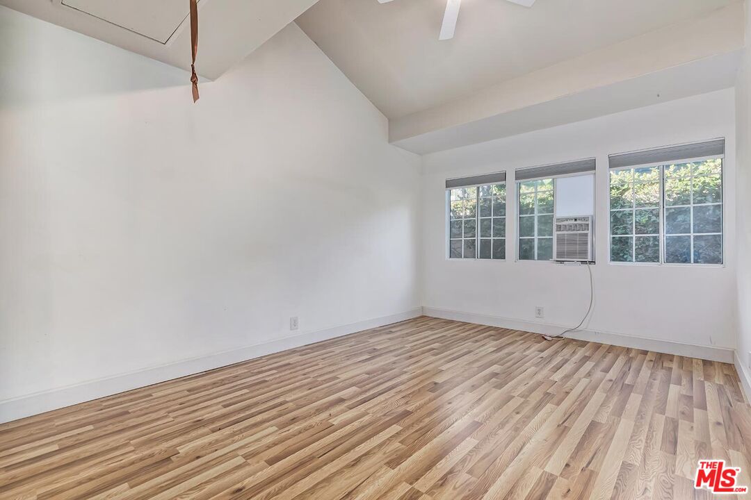 Venice Bungalow-Style Duplex