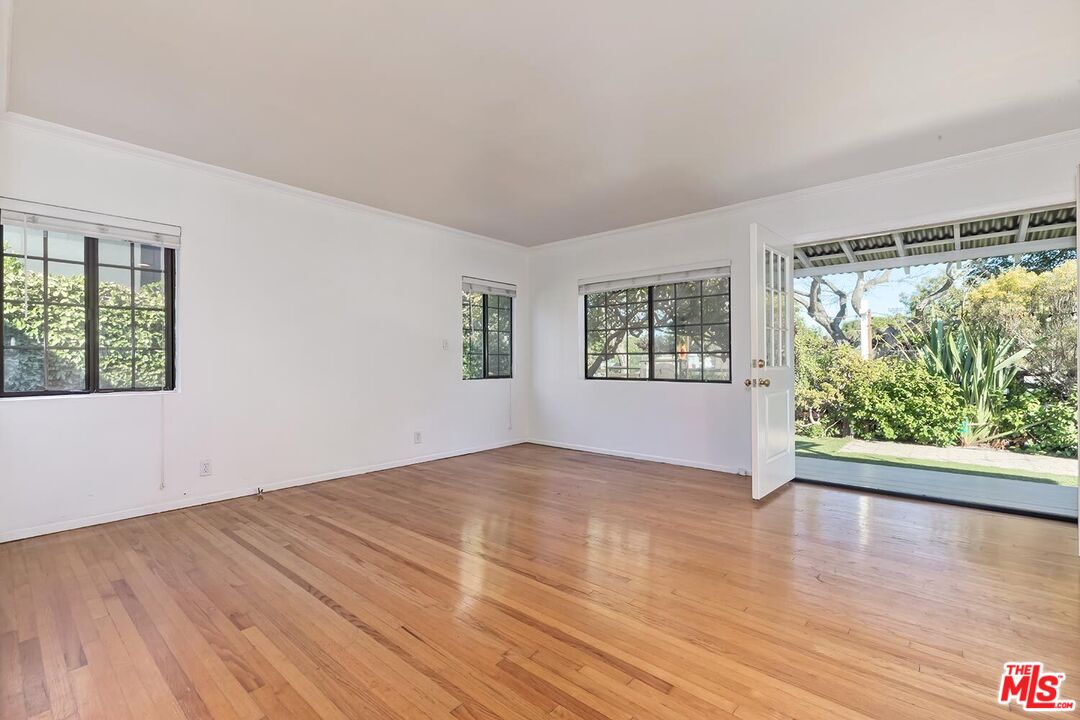 Venice Bungalow-Style Duplex