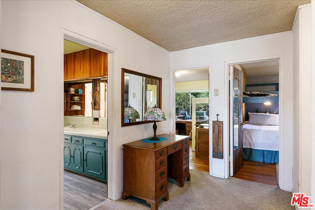 Nestled in coveted Sycamore Park