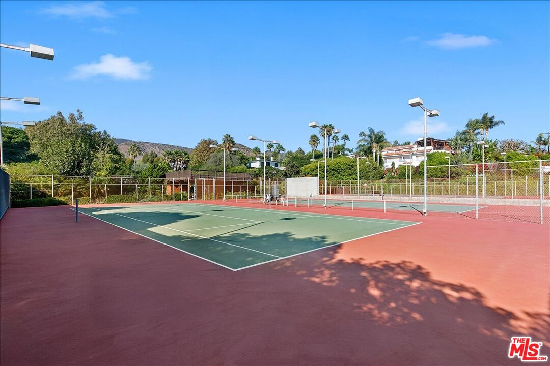 Nestled in coveted Sycamore Park