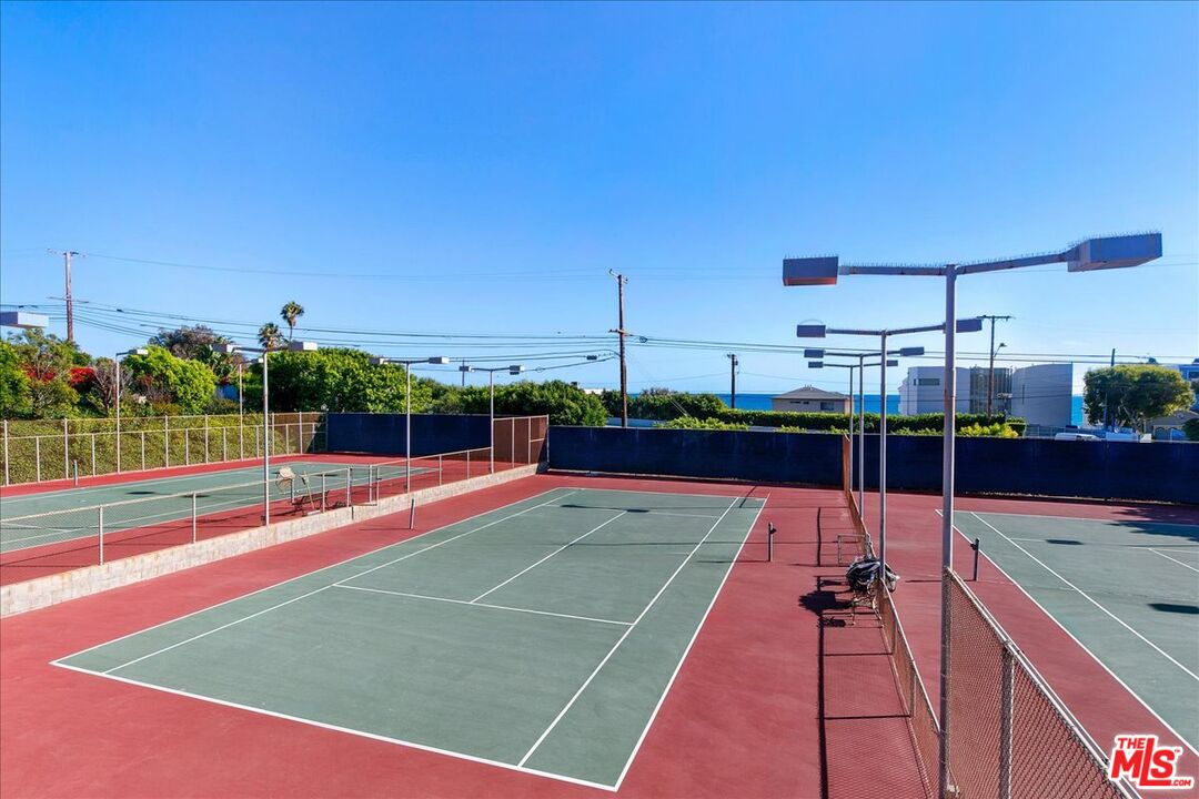 Nestled in coveted Sycamore Park