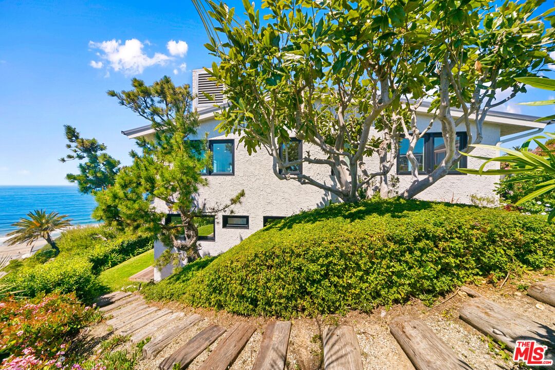 unobstructed ocean views