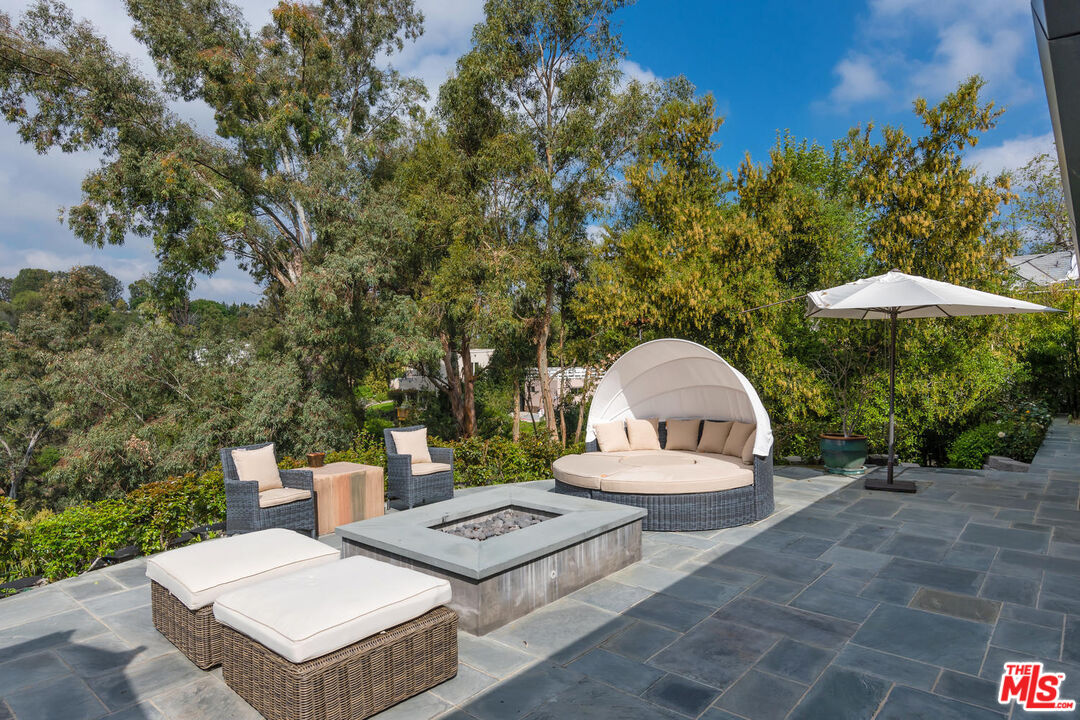 3035 Lake Glen Dr