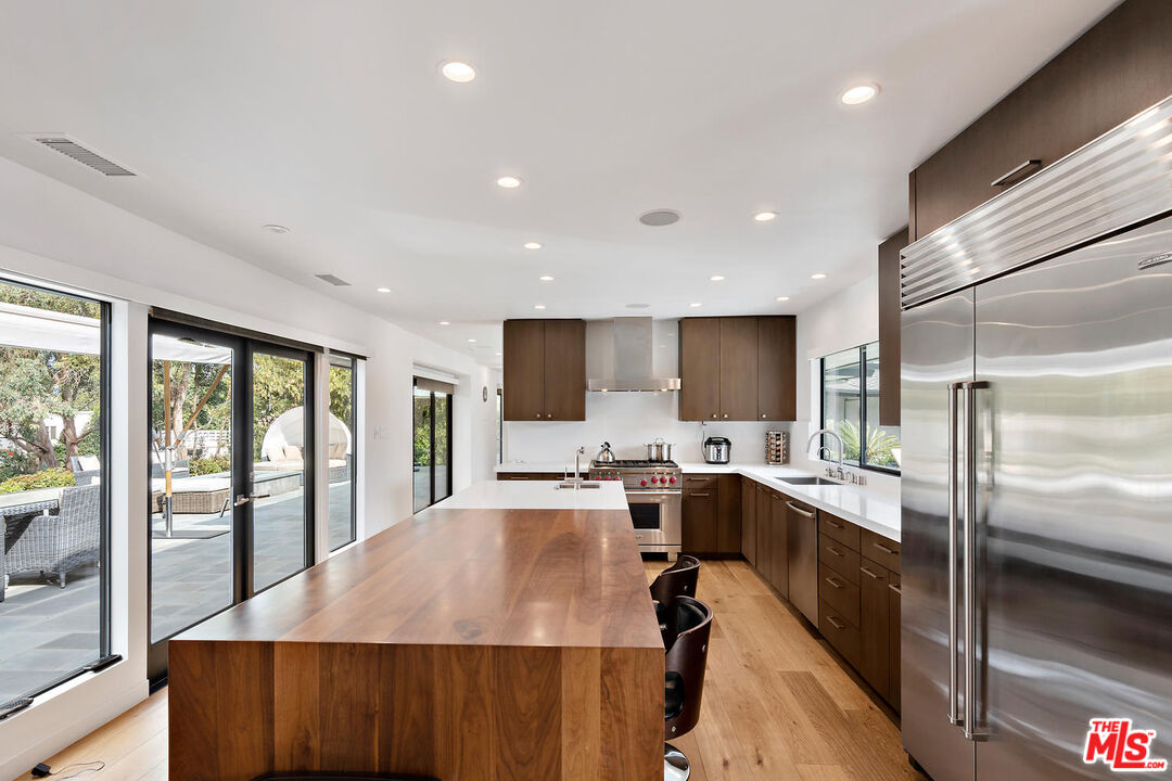 3035 Lake Glen Dr