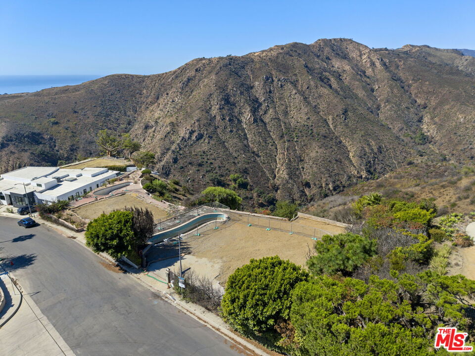 29,366-square-foot homesite