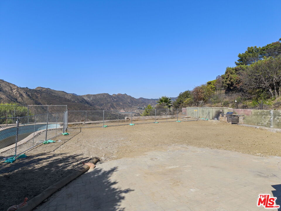 29,366-square-foot homesite