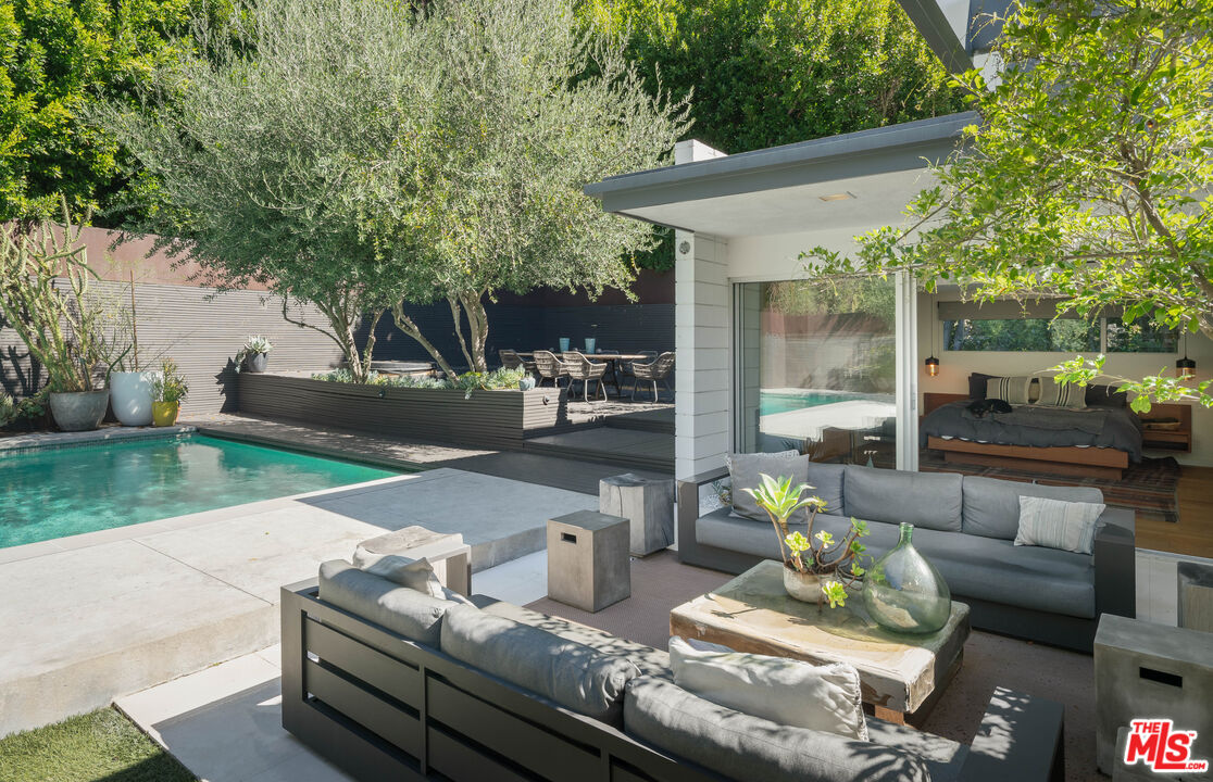 mid-century modern gem