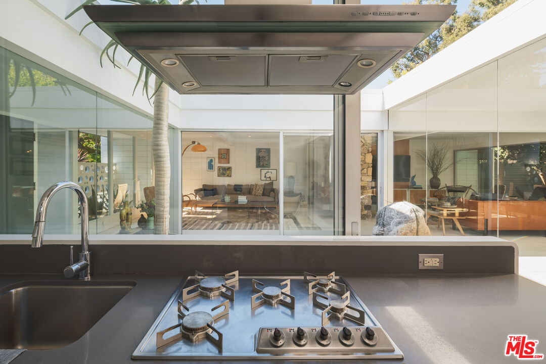 mid-century modern gem