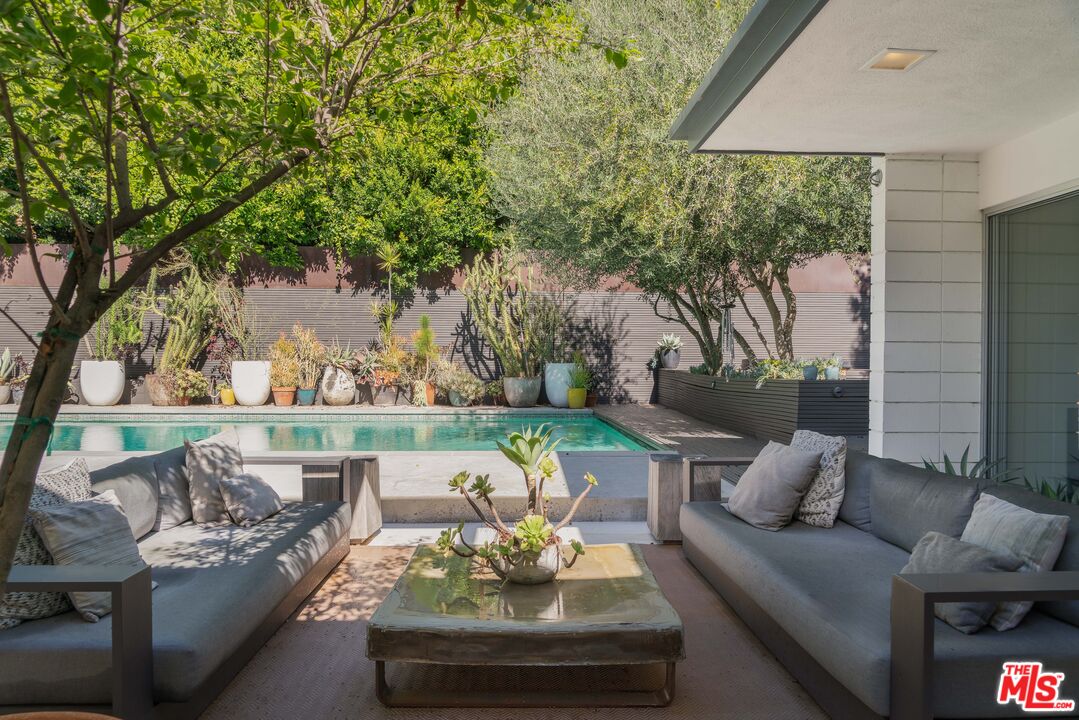 mid-century modern gem