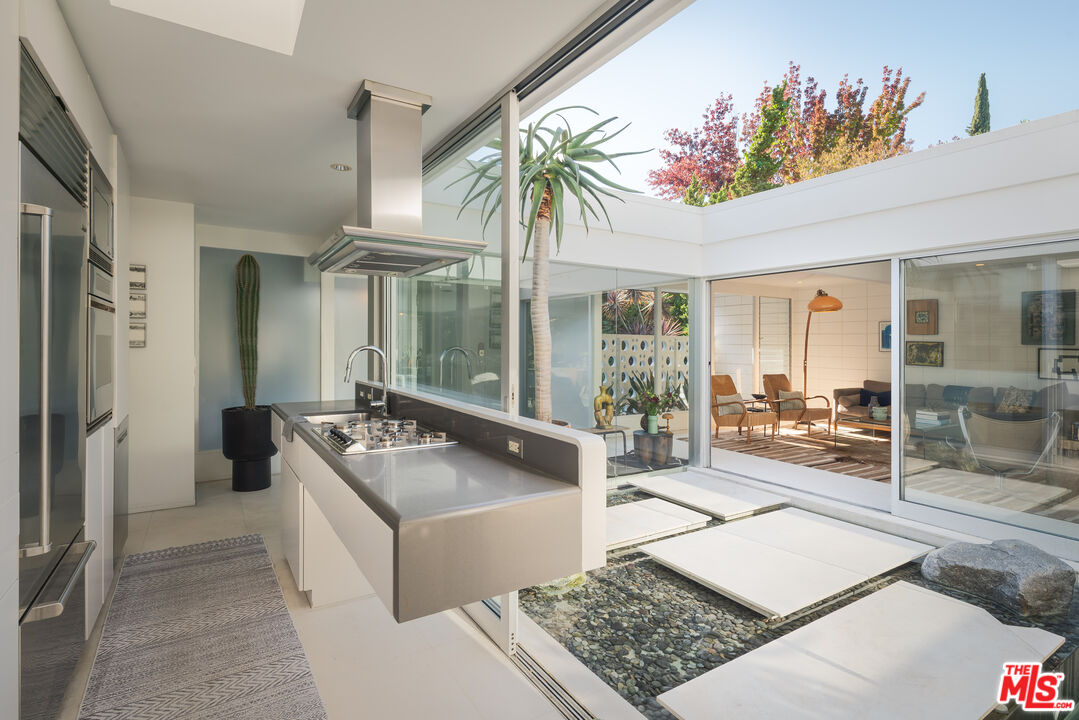 mid-century modern gem