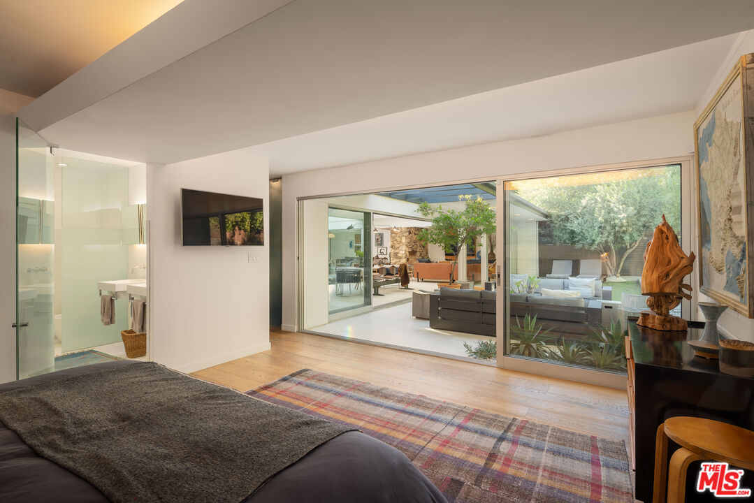 mid-century modern gem