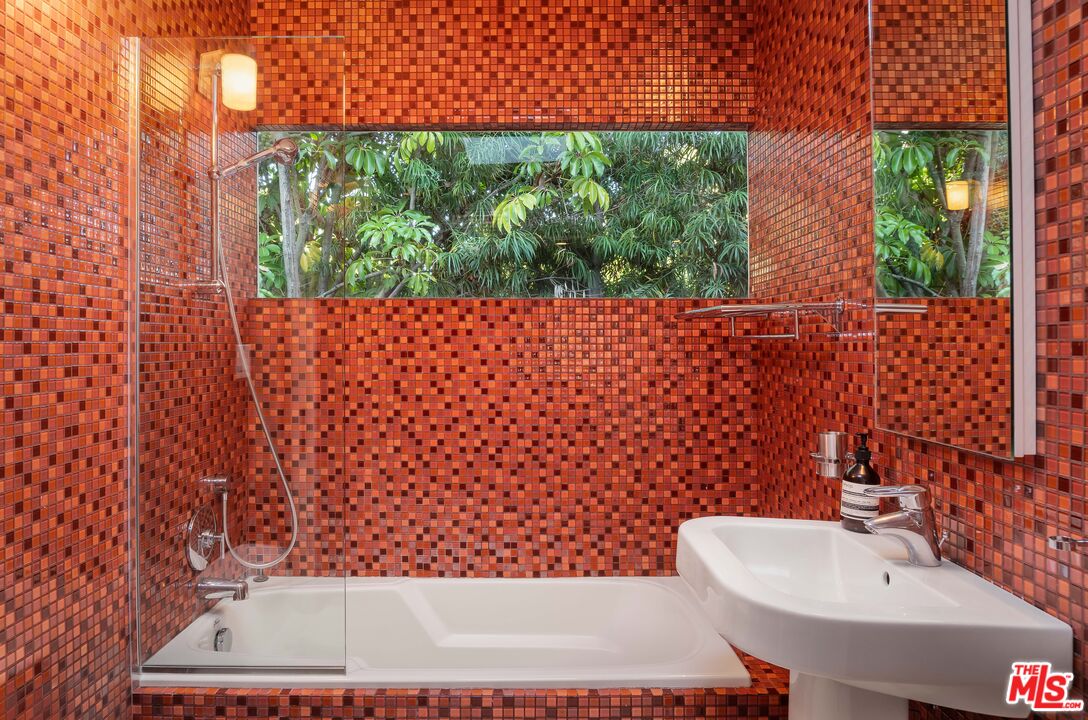 mid-century modern gem