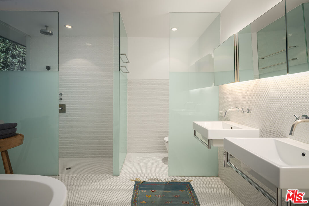 mid-century modern gem