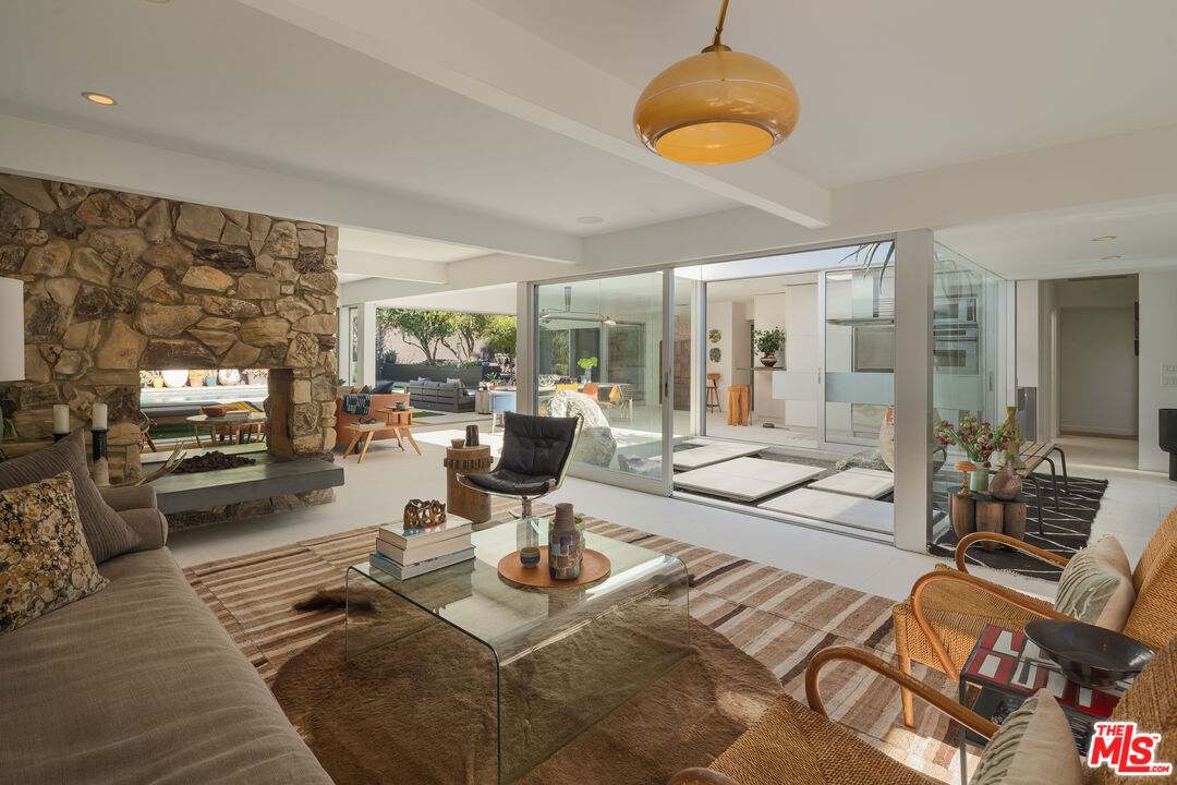 mid-century modern gem