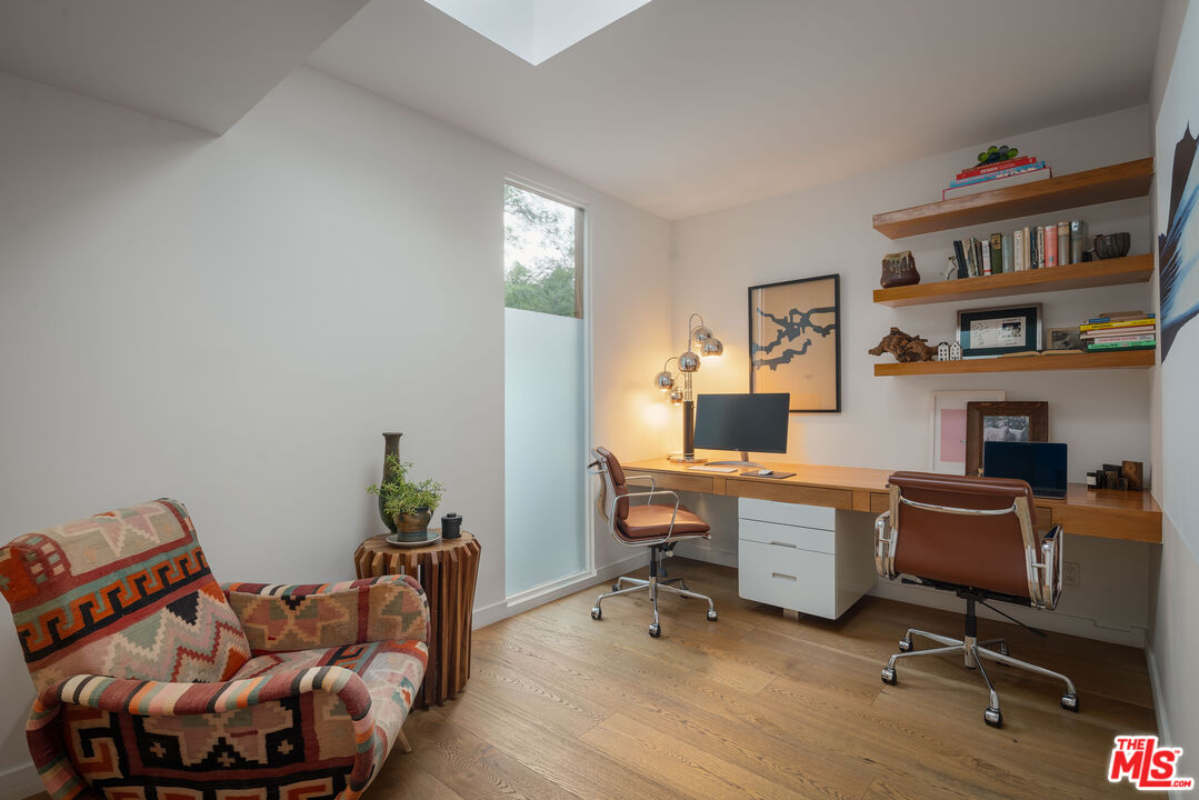 mid-century modern gem