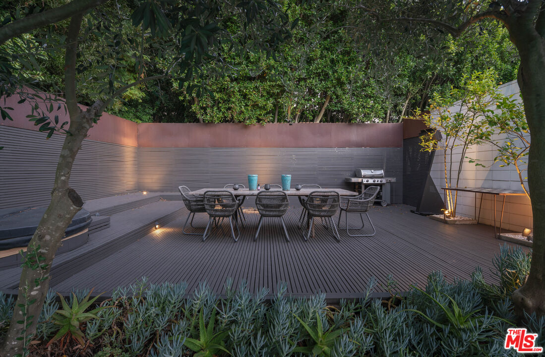 mid-century modern gem