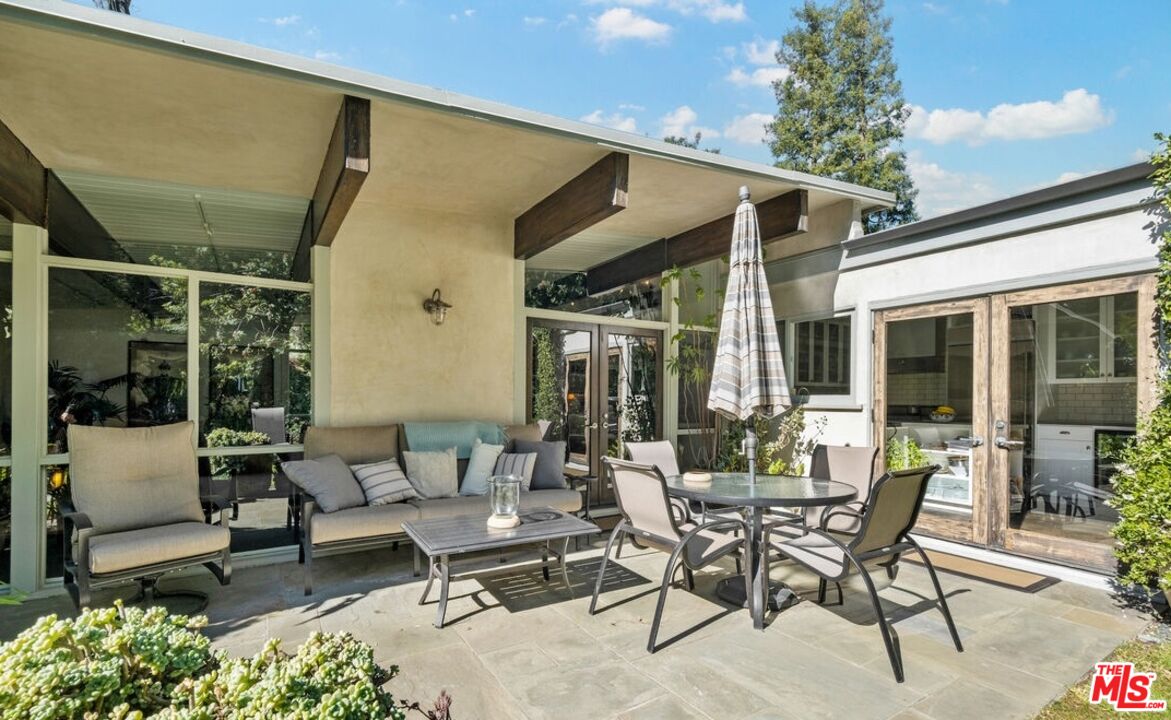 2530 Hutton Dr