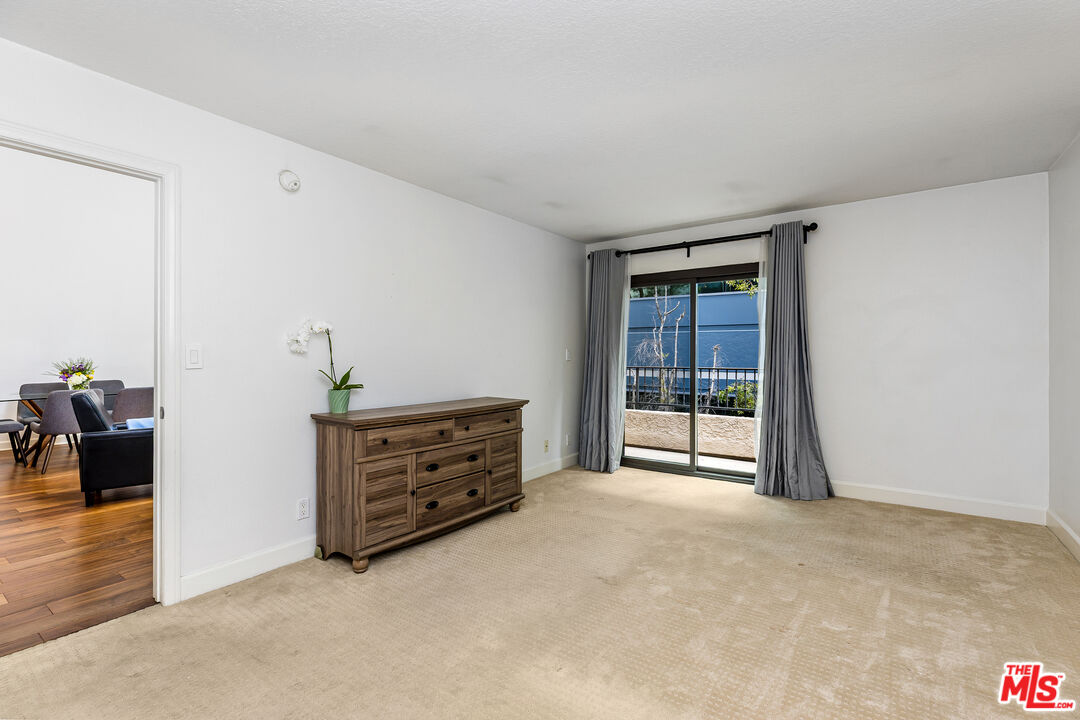 1633 S Bentley Ave Unit: 306