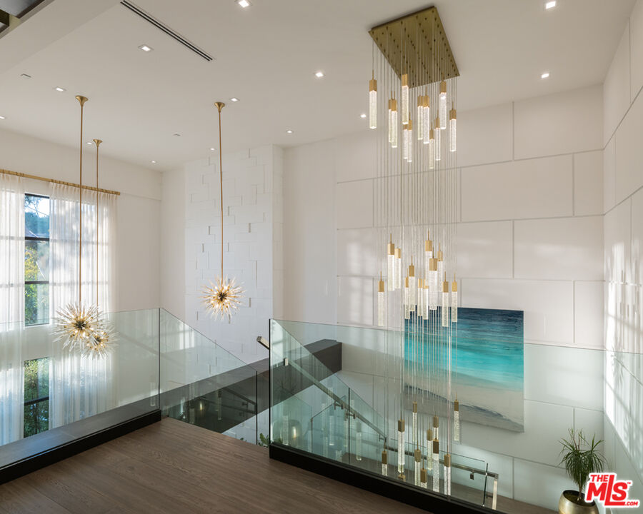 stunning contemporary home