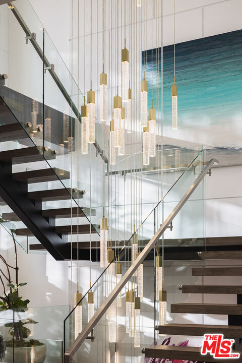 stunning contemporary home