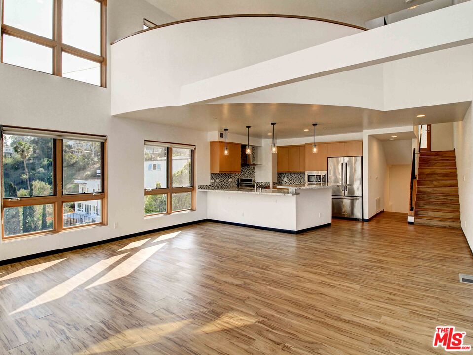 Modern and stylish with dramatic high ceilings