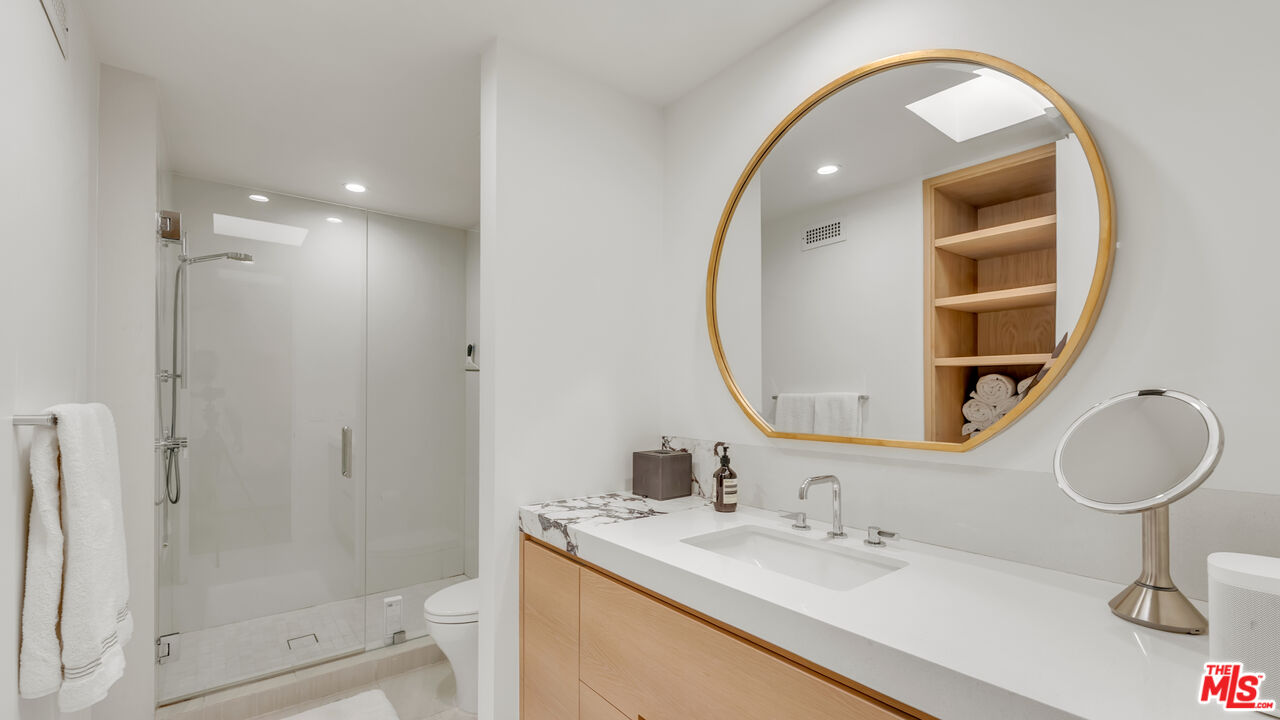 Serene Century City Sanctuary