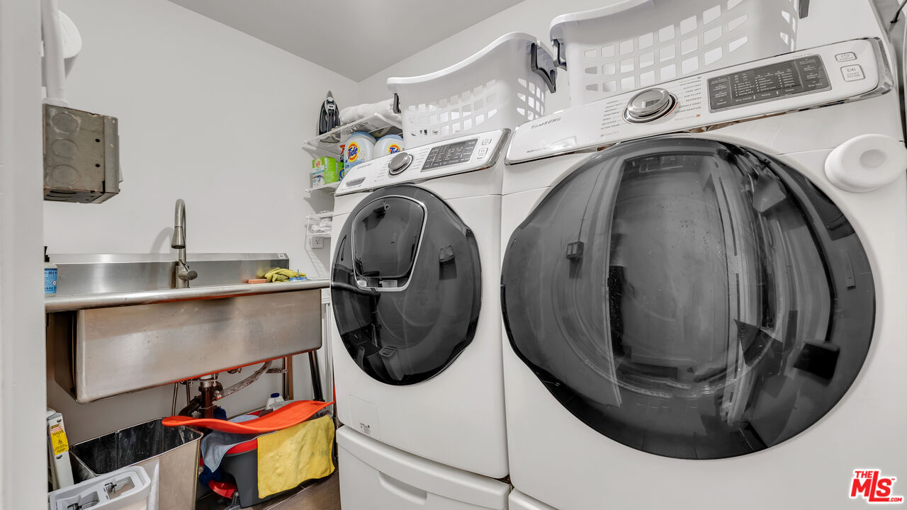 Serene Century City Sanctuary