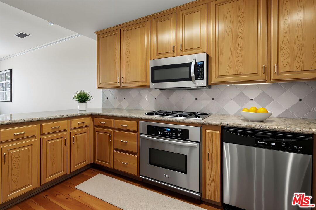 1121 Princeton St Unit: 5