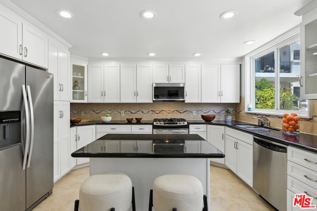 1520 Camden Ave Unit: 103