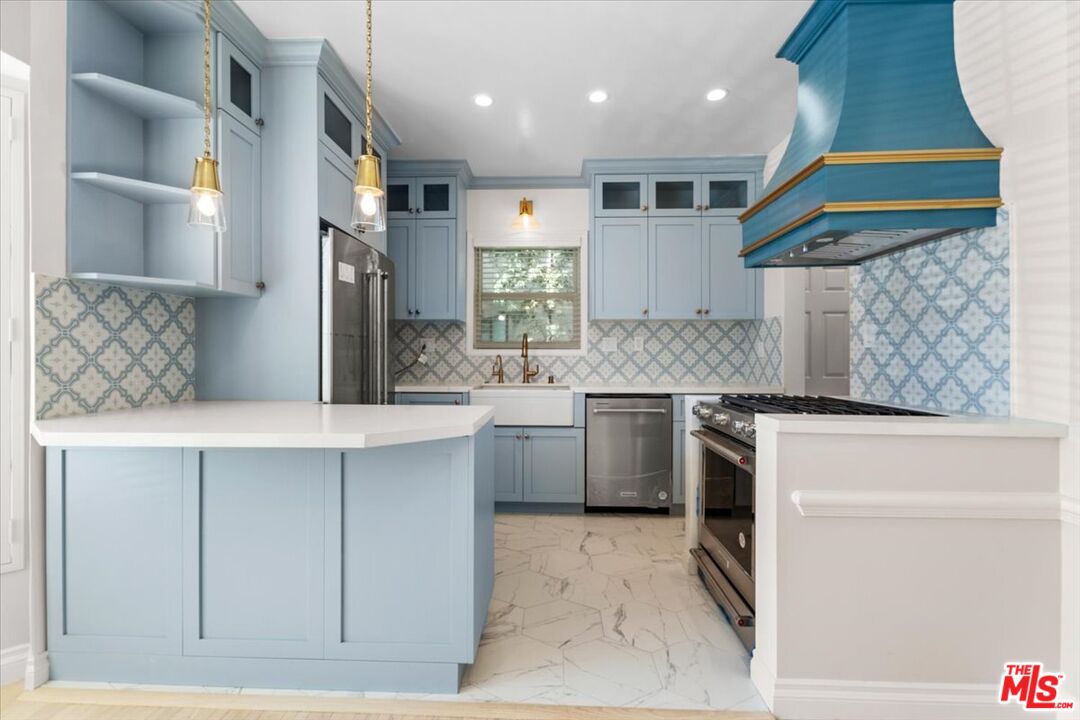 Sophisticated living experience in an unbeatable location