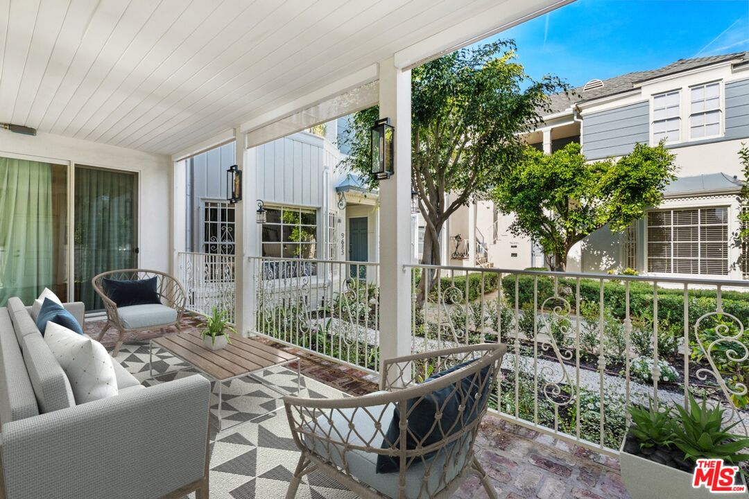 Sophisticated living experience in an unbeatable location