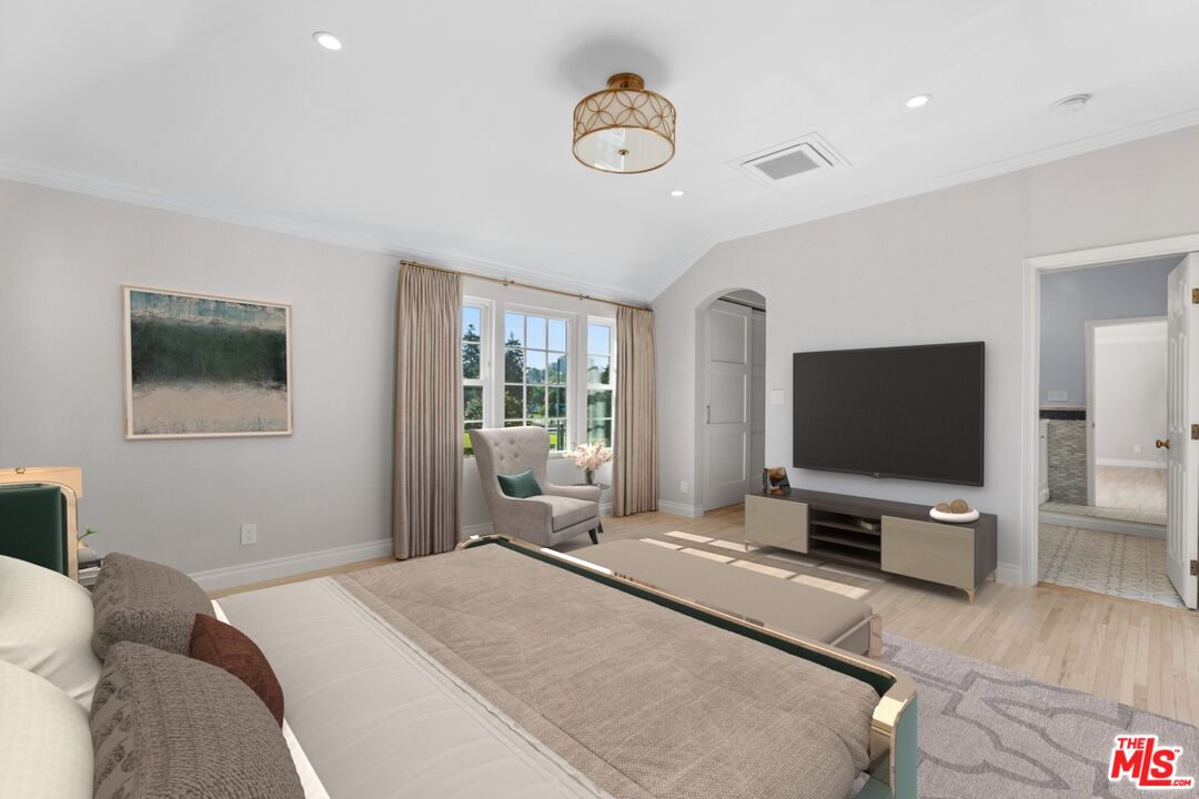 Sophisticated living experience in an unbeatable location