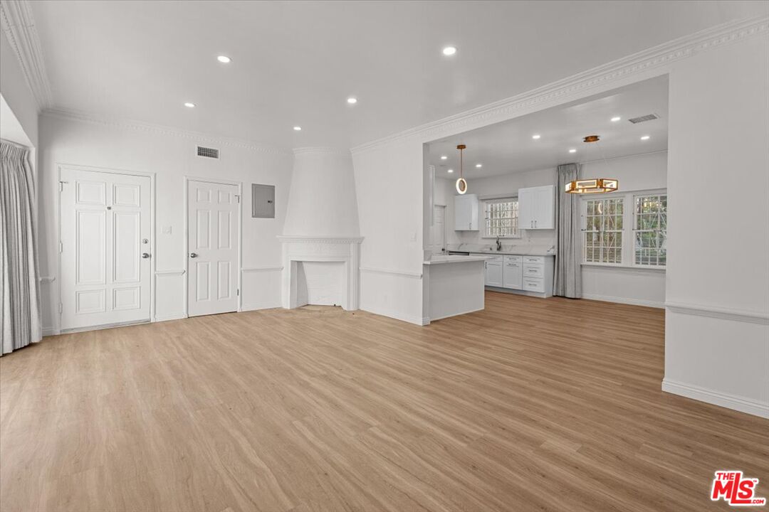 Beautifully designed, two-story townhouse-style