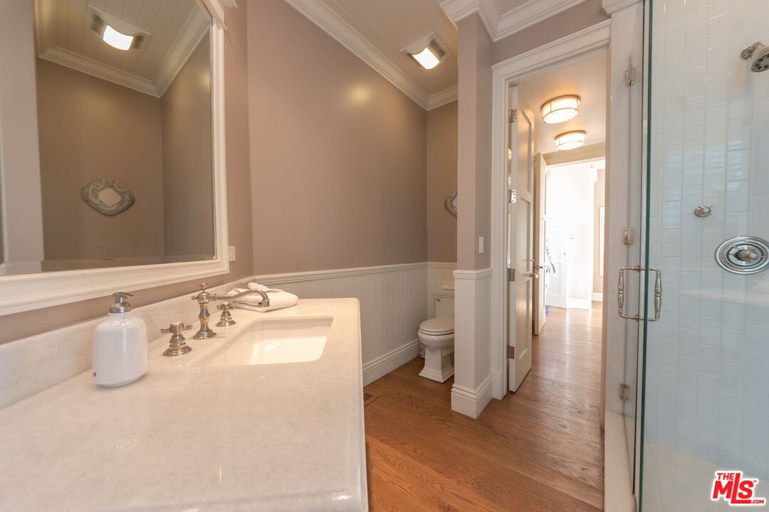 80 foot lot on exclusive Broad Beach