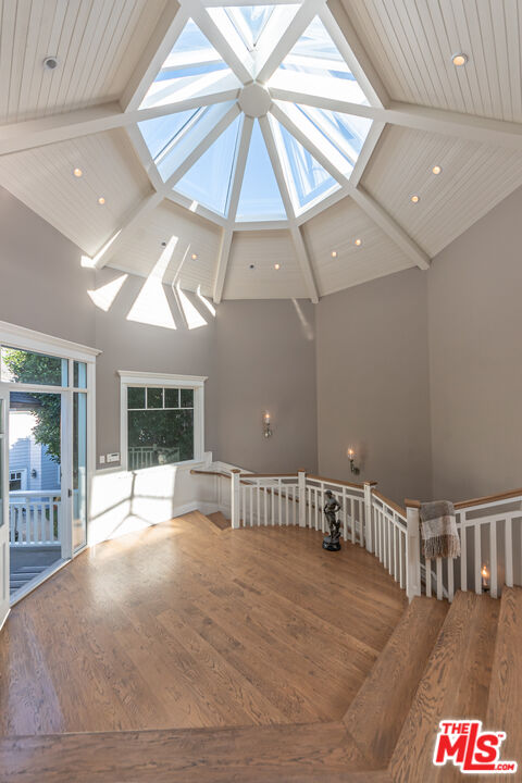 80 foot lot on exclusive Broad Beach