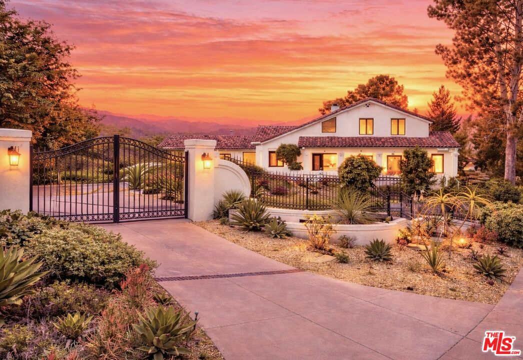 set behind private gates