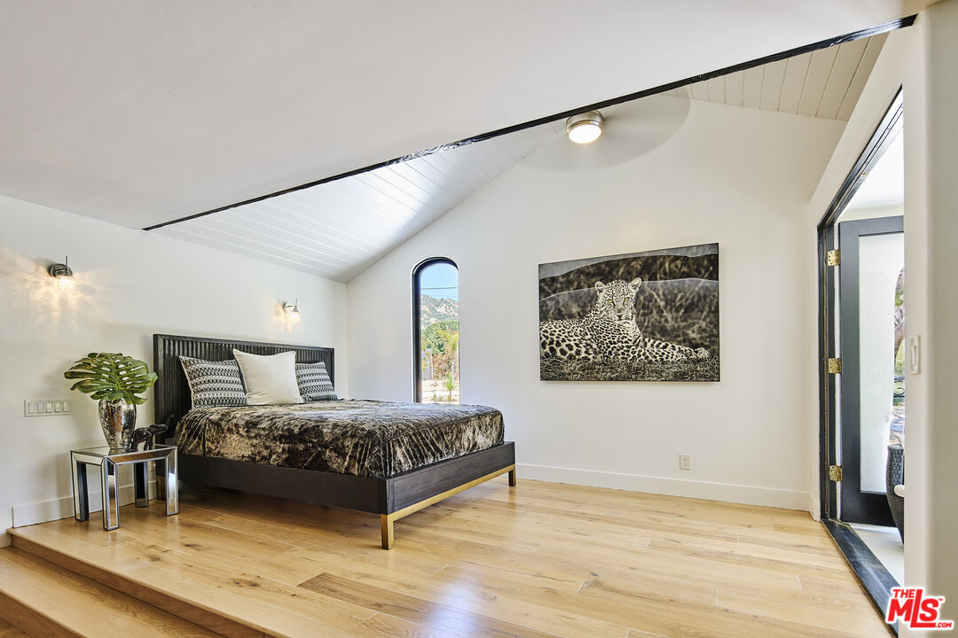 set behind private gates