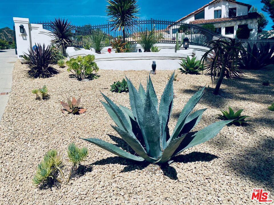 set behind private gates