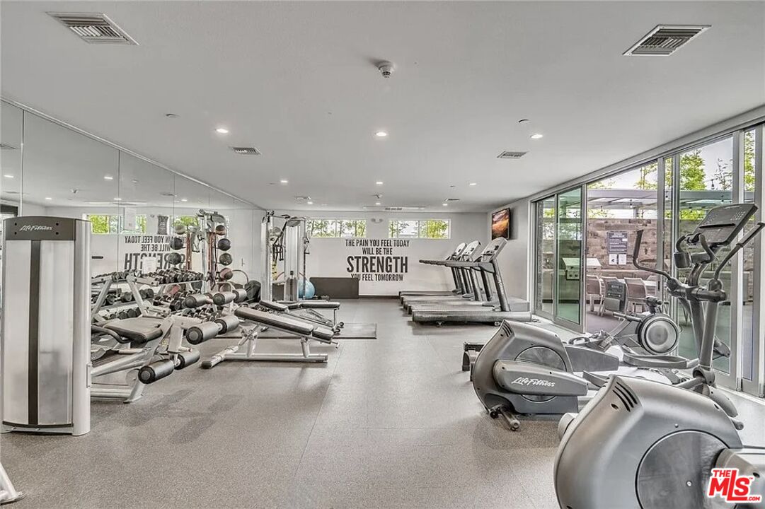 4140 Glencoe Ave Unit: 412