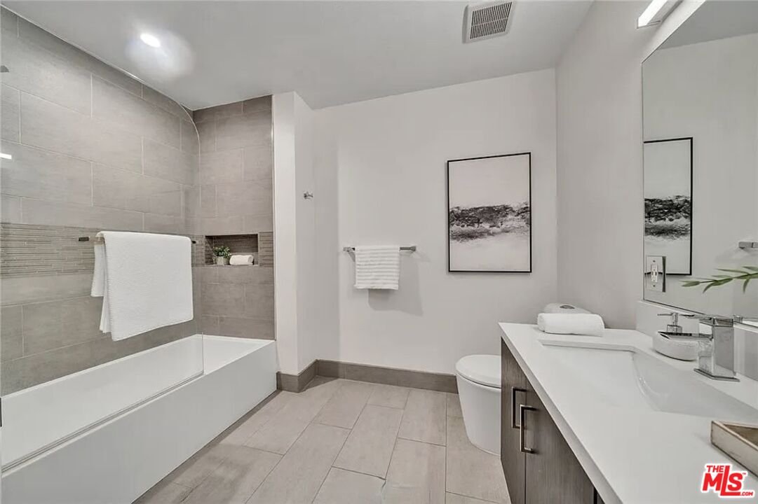 4140 Glencoe Ave Unit: 412