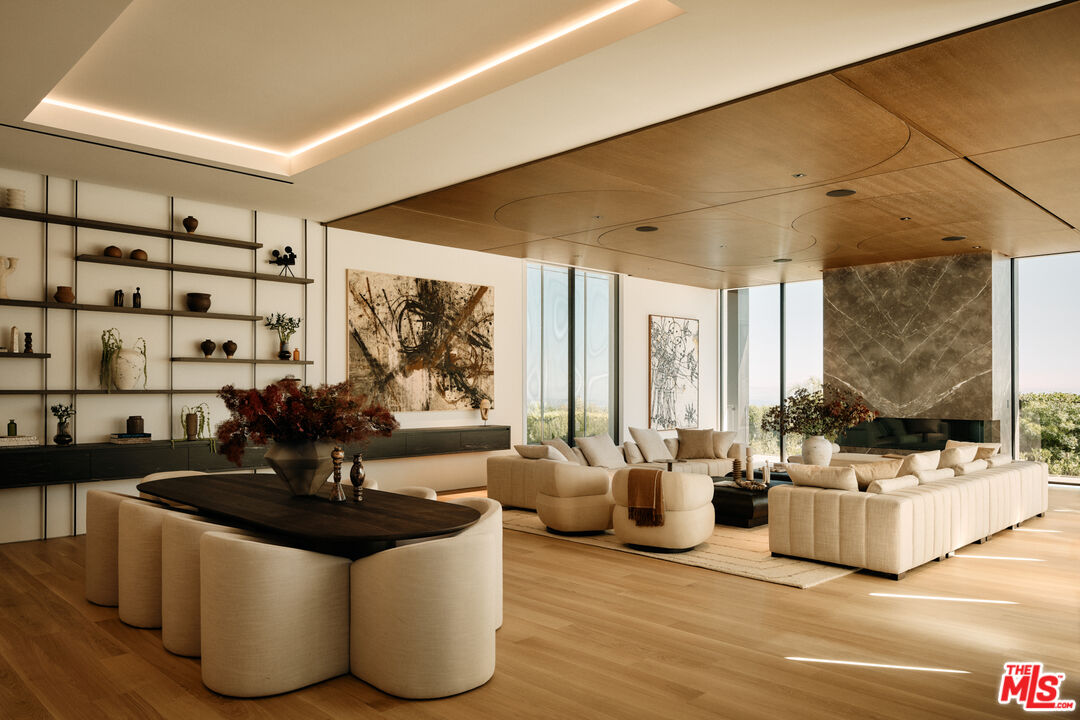 Exquisite Design in the Bird Streets