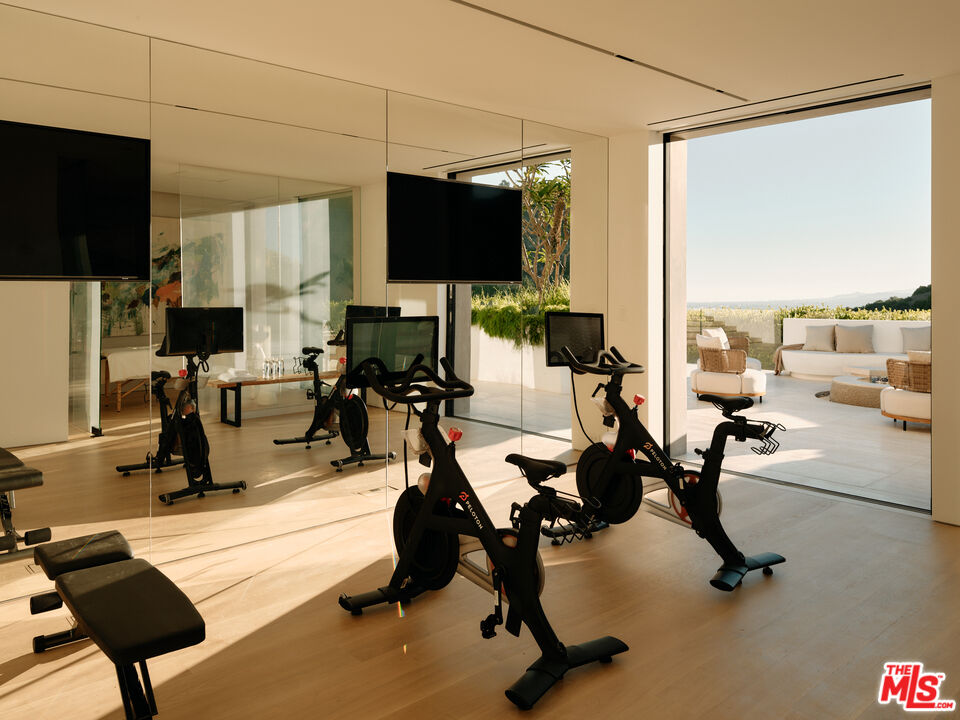 Exquisite Design in the Bird Streets