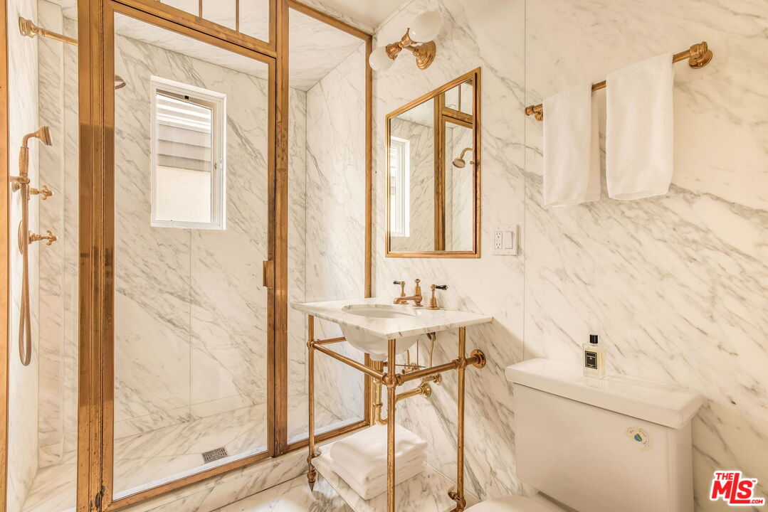 1424 N Crescent Heights Blvd Unit: 48