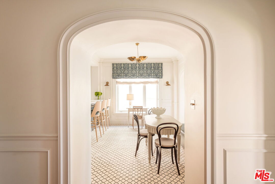 1424 N Crescent Heights Blvd Unit: 48