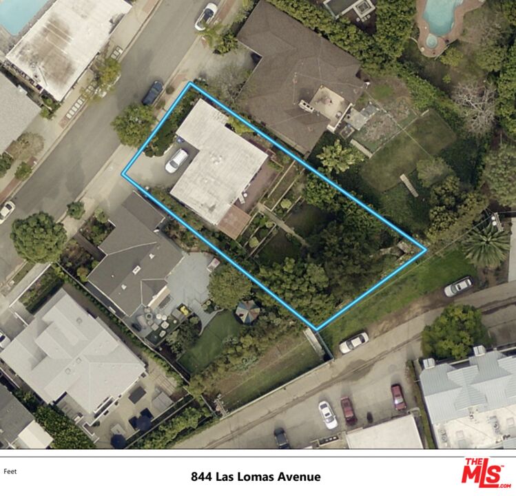 oversized street-to-alley lot