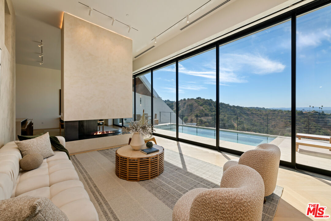 stunning new construction home