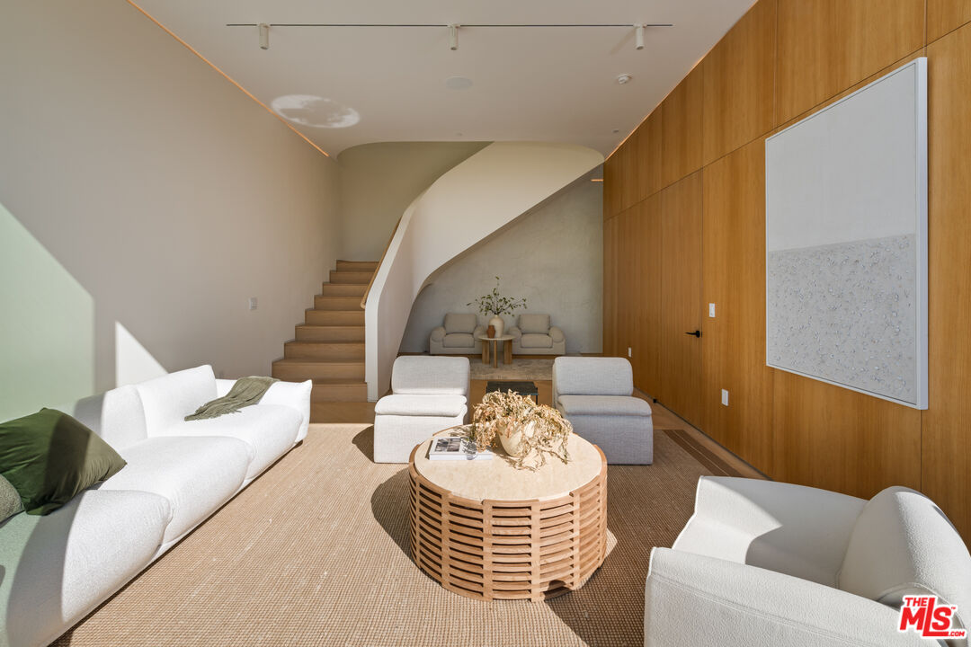 stunning new construction home