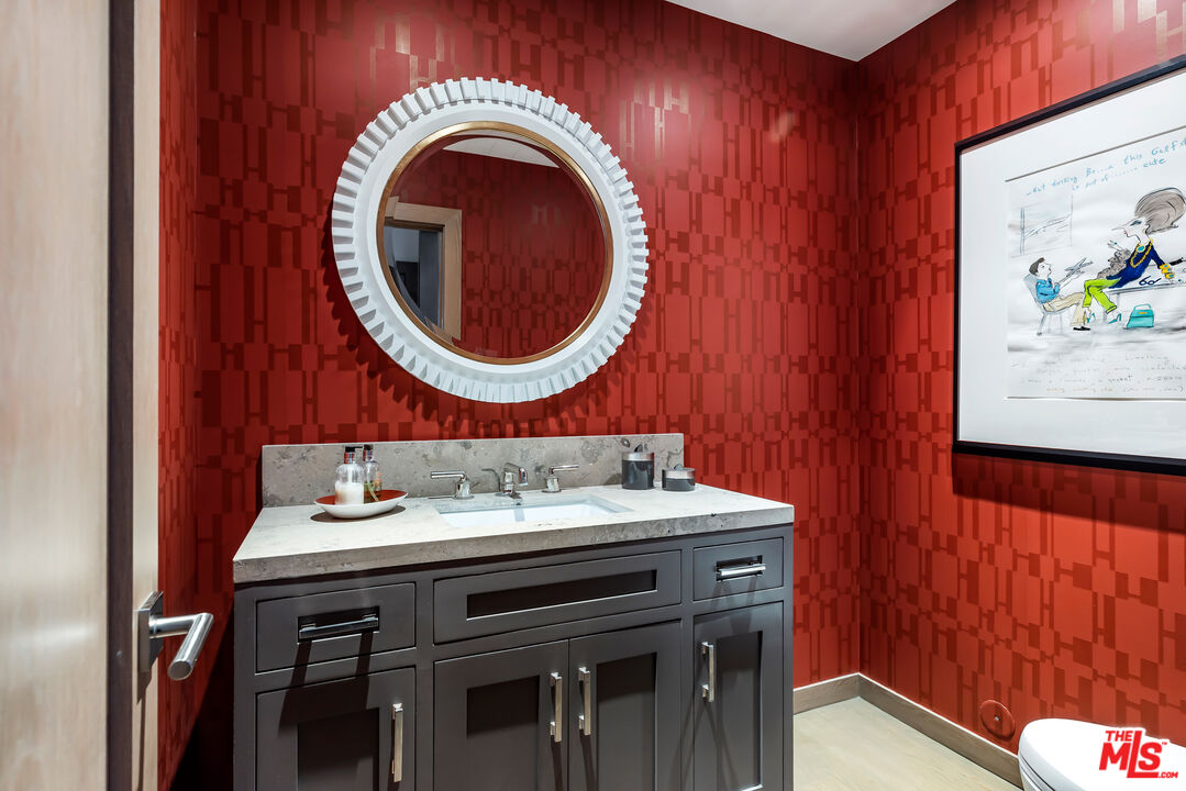 A Private Oasis in The Bird Streets