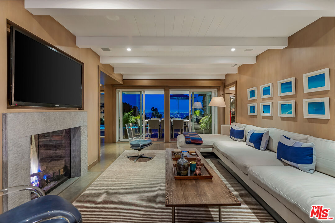 A Private Oasis in The Bird Streets