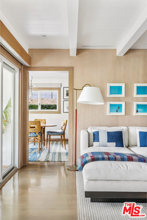 A Private Oasis in The Bird Streets